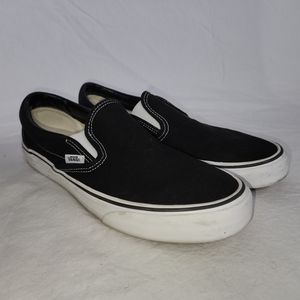 Vans classic slip on shoe